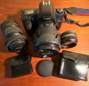 lot 240 image: Canon Camera w Extra Lens and Accessories