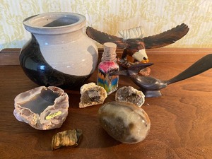 lot 241 image: Pottery Pot, Rocks, Wood Birds