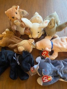 lot 310 image: Beanie Babies