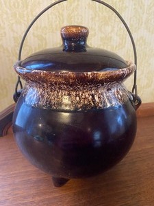 lot 317 image: Vintage Brown Drip Bean Pot w Lid and Handle, Marked USA on Bottom