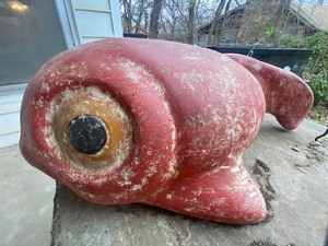 lot 321 image: Large Fish Decor