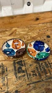 lot 519 image: Mexican Hand-Painted Ceramic Bowls