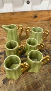 lot 520 image: Green and Gold Ceramic tea set