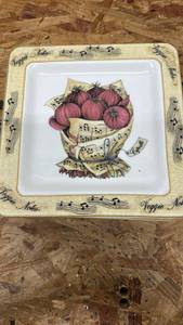 lot 537 image: Veggie Notes Italian Musical Plates Set of 4