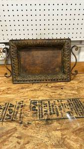 lot 538 image: Decorative Metal Serving Tray