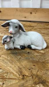 lot 574 image: White Ceramic Lamb and Baby Figurine, about 3.5 inches tall and 6 inches long