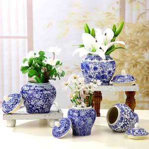 lot 1440 image: Hushee Set of 4 Blue and White Porcelain Vase Chinoiserie Ginger Jar Blue Flower Vase 2 Size Ceramic Chinese Flower Decorative Bud Jars with Lid for Home Bedroom Shelf Tabletop Decor