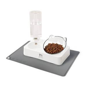 lot 6188 image: Marchul Tilted Cat Food Bowl with Feeding Mat for Food and Water, Food Feeding Dishes for Raised Cats and Puppies