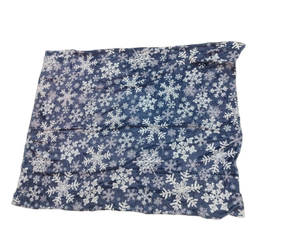 lot 6303 image: Blue and White Snowflake Print Fabric blanket 58.5x44 in