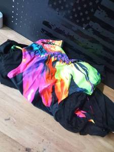 lot 8180 image: XL 2pc Swim Suit Womenfts