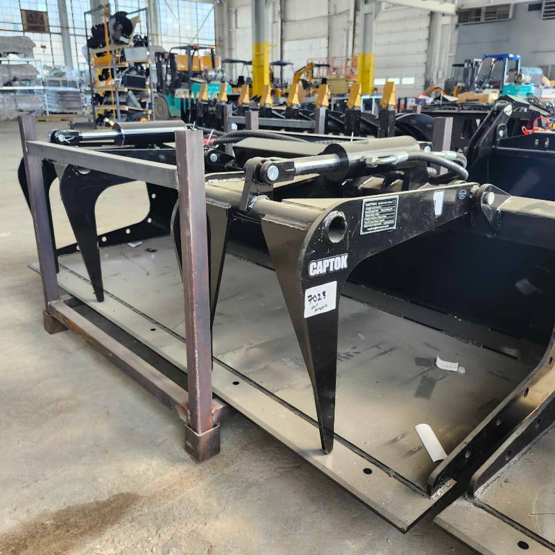lot 7023 image: Unused CK-PG72C Skid Steer Plate Grabber Attachment&nbsp