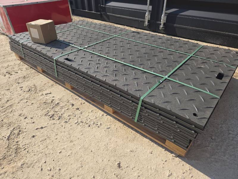 lot 7595B image: Industrial Grade Road Protection Boards  CK-LJB12 (Bundle of 12)