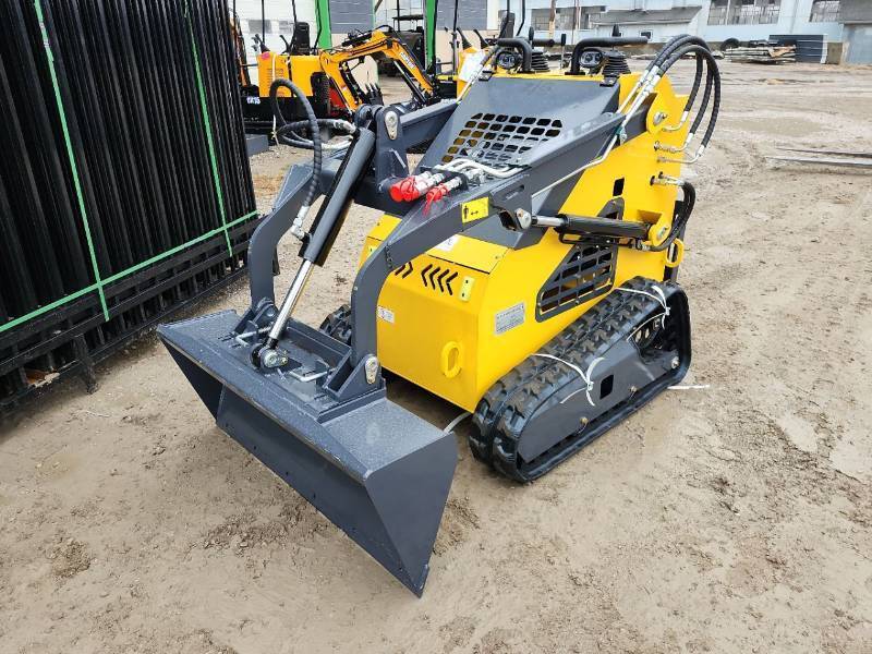 lot 11511 image: Unused Mini Skid Steer Loader  ZJG-380 Yellow