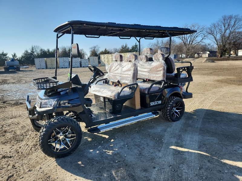 lot 74 image: SDLANCH SDLGC100 Luxury 6-Seater Electric Golf Cart
