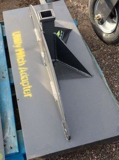 lot 2517 image: Unused Landhonor Skid Steer Utility Hitch Adapter 2 Receiver