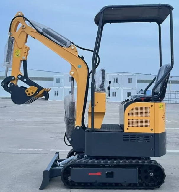 lot 2988 image: Unused 2025 LandHonor Mini Excavator LHR-KN16