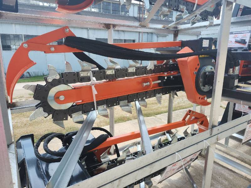 lot 3514 image: Unused WIG 48-Inch Heavy Duty Skid Steer Trencher Attachment  XN-KG01-48