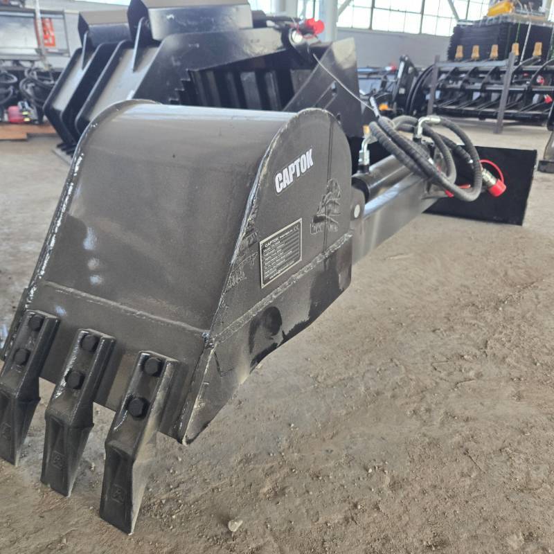 lot 7180 image: Unused CK-ZWB Straight Digging Arm for Mini Skid Steer Loader&nbsp