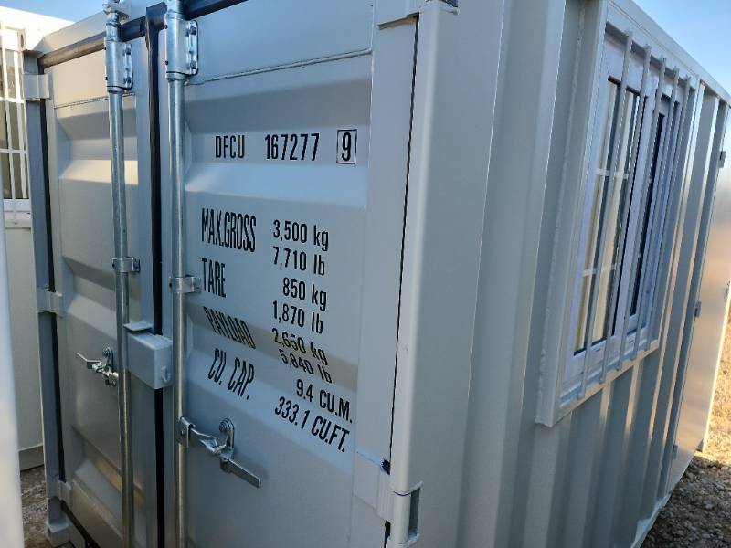 lot 9803 image: 10ft Shipping Container  DFCU167277