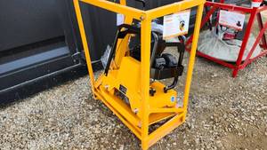 lot 9457 image: Starvox SV-160 Reversible Plate Compactor