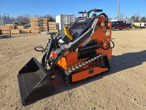lot 12009 image: Unused MMS MS36C Mini Skid Steer