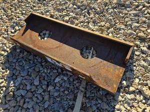 lot 12031 image: Unused Mini DINGO Skid Steer Mounting Plate