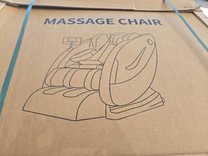 lot 12036 image: Unused SKLP Massage Chair - Model SK-S13