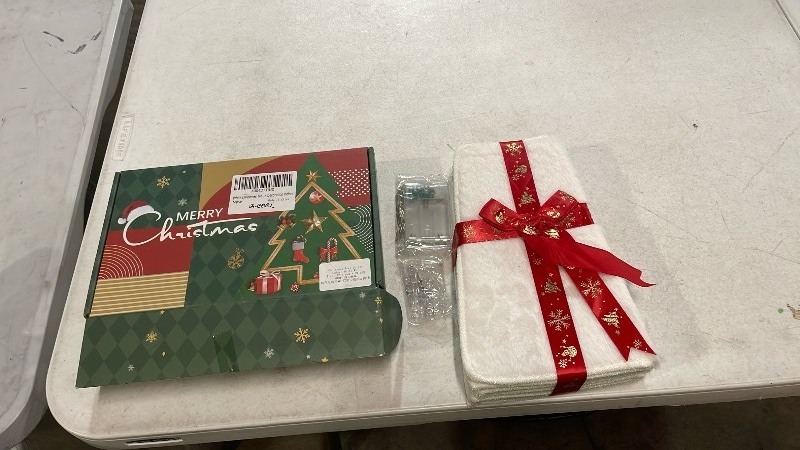 lot 43 image: Holiday Gift Box Set with Decorative tree skirt