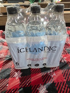 lot 3544028 image: Icelandic Glacial Natural Spring Water 6-Pack - Retail $12
