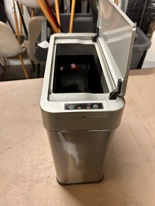 lot 3544144 image: Touch-Free Automatic Trash Can with Sensor Bathroom-Office-Bedroom  - Retail $35