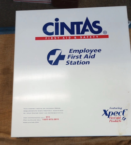 lot 3544148 image: CINTAS EMPLOYEE FIRST AID STATION CABINET S5X22��HX10w - Retail $65