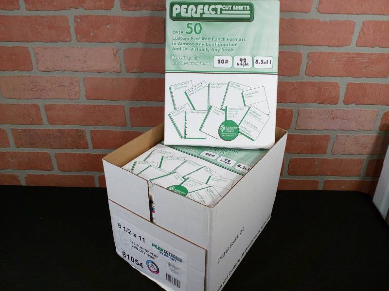 lot 3 image: Perfect Cut Sheets Great for paycheck stubs Drawings etc