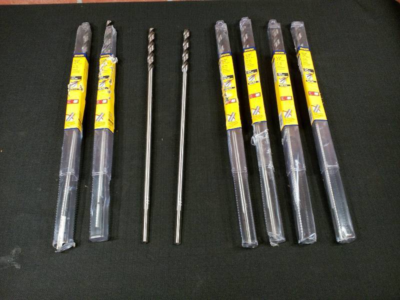 lot 21 image: Irwin Installer Bits