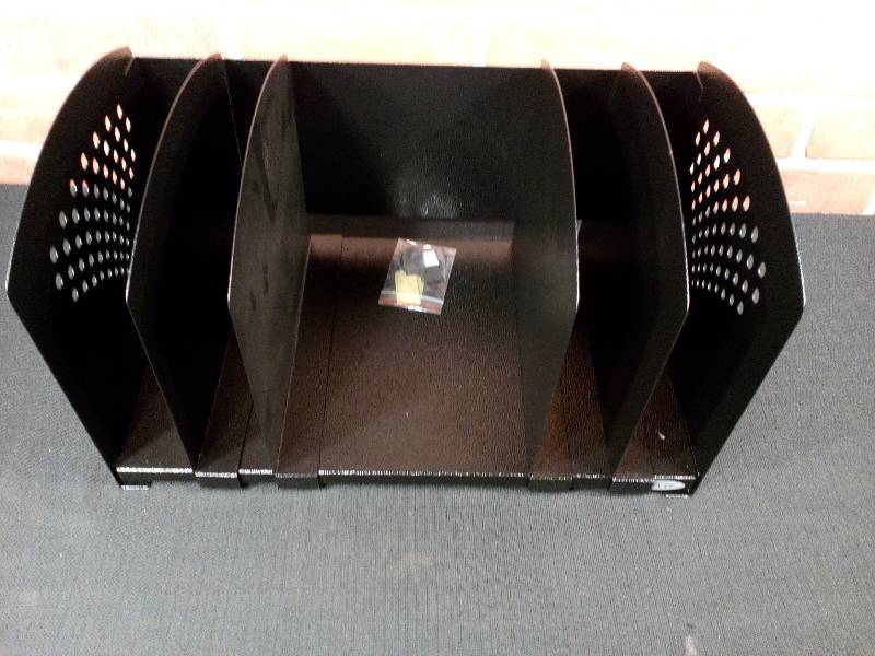 lot 68 image: Safeco Five Section Adjustable Book Rack Steel