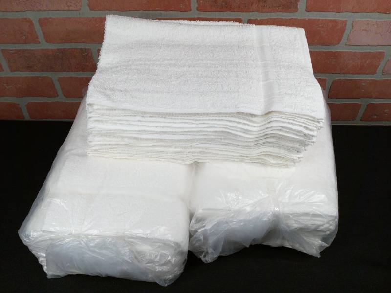 lot 95 image: Center Hand Towels 86% Cotton & 14% Polyester