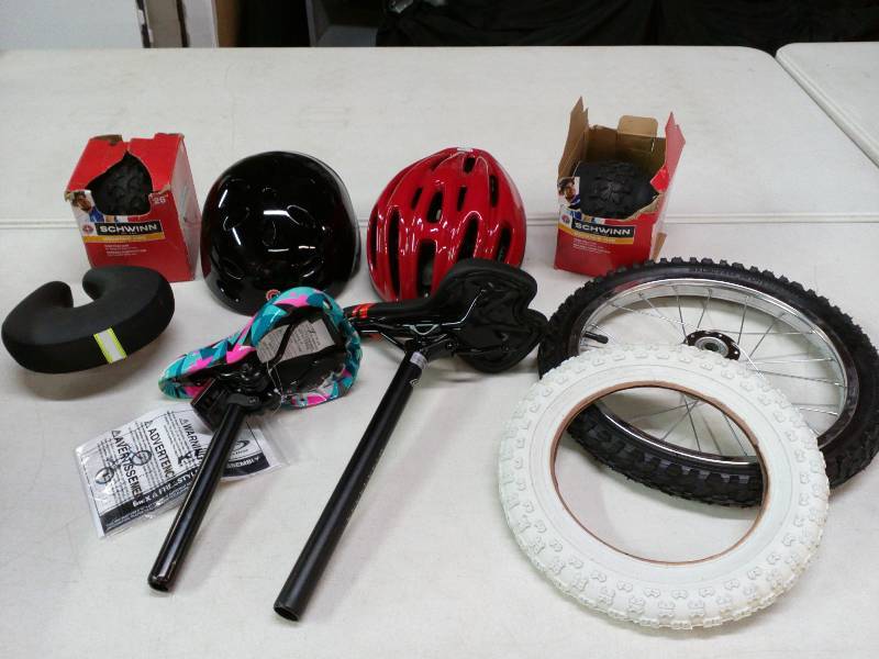 lot 127 image: Bicycle variety Lot