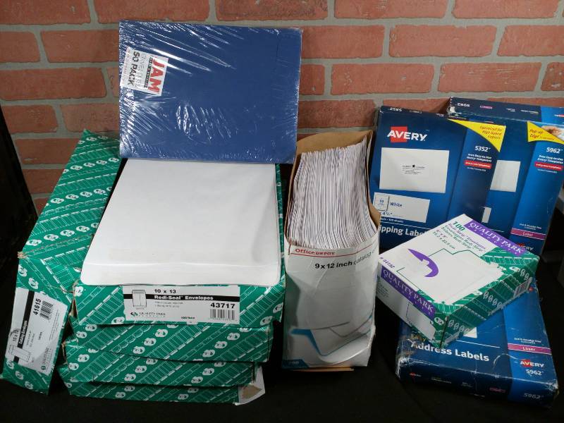 lot 135 image: Office Lot