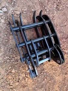 lot 1377D image: Unused Mini Excavator Wood Grabber Implement for Boom