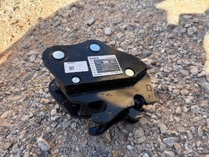 lot 1327D image: Unused Semi Automatic Quick Change Coupler for Mini Excavator