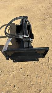 lot 1753 image: IRLD-Digger Arm Mini Excavator Attachment