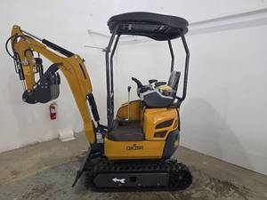 lot 2044 image: CFG QK20R Mini Excavator