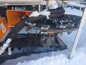 lot 1832 image: 31-inch Transfer Stump Grinder