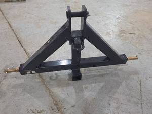 lot 2146 image: Wolverine 3-Point Quick Hitch Adapter TQH-26-02C