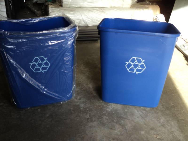 lot 2561 image: (2) CT lot Blue Recycle trash bins