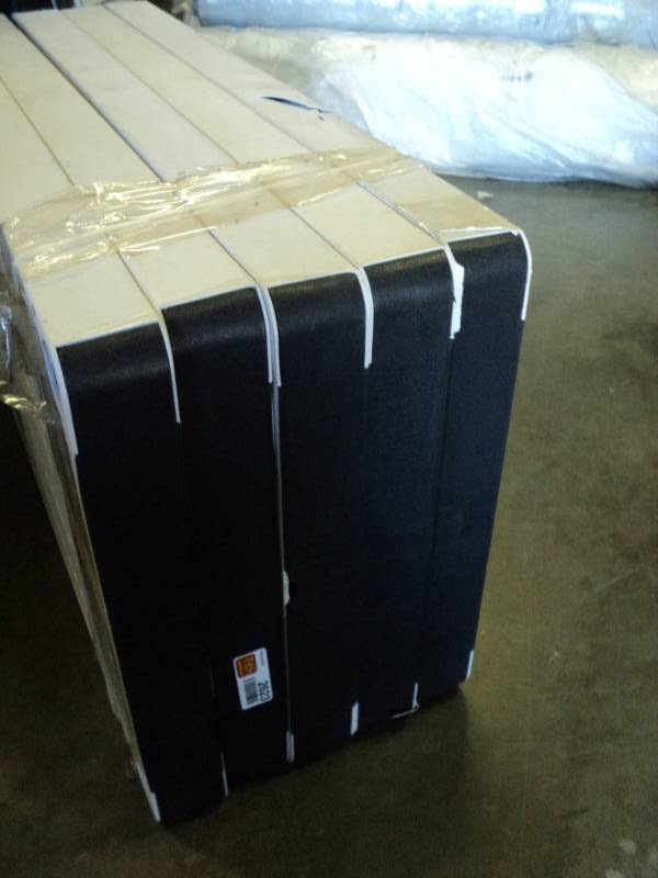 lot 2623 image: (5) CT lot Keter plastic storage shelves, poles not included