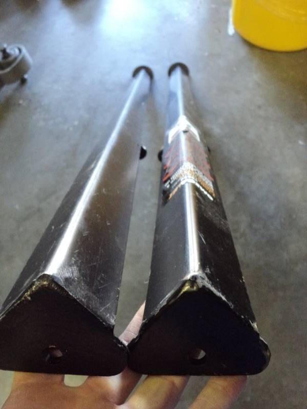 lot 2629 image: (2) CT lot Omega lift replacement legs