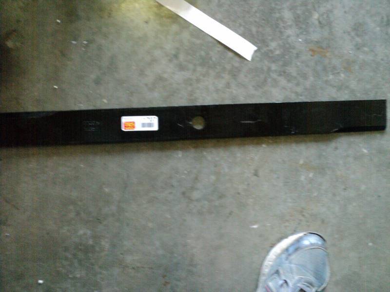 lot 1707 image: (1) replacement lawn mower blade