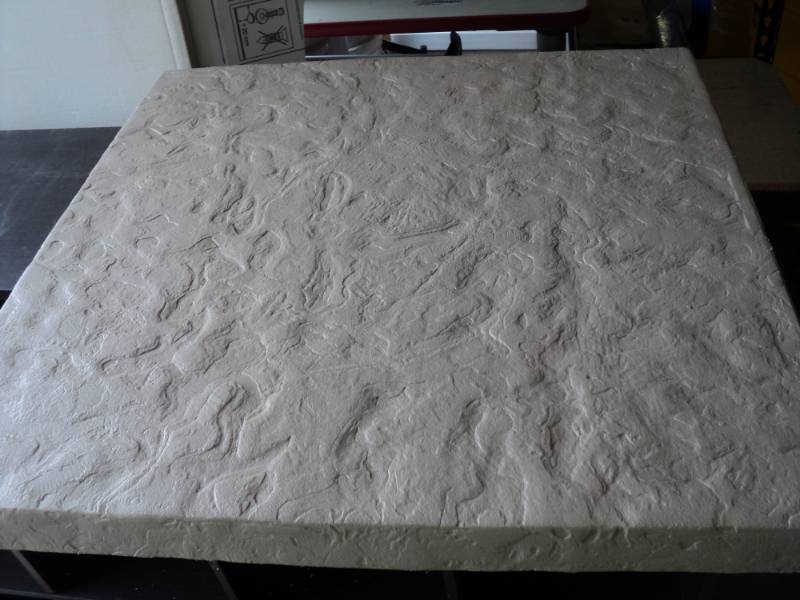 lot 2676 image: equipment pad,  24 X 24, sand