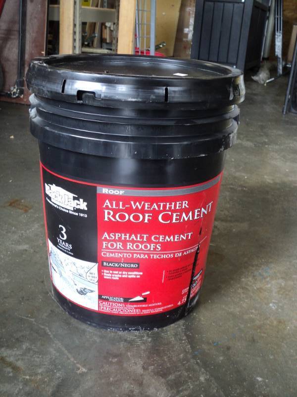 lot 2725 image: Black Jack(r) All Weather Roof Cement (6230-9-30)