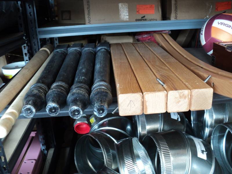 lot 2705 image: (12) CT mixed lot wooden table legs an rockers